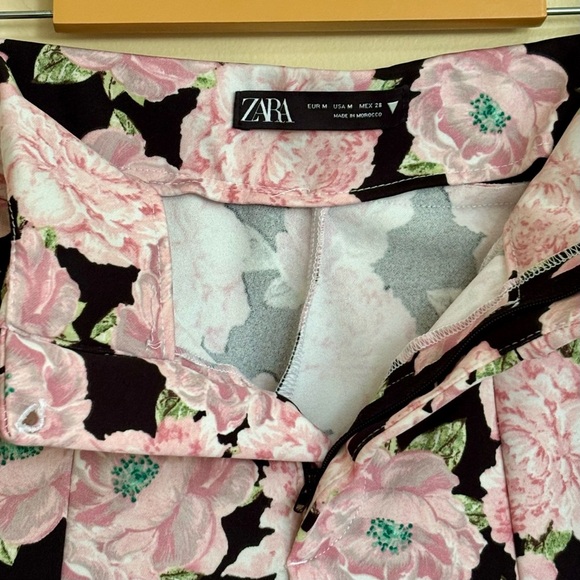 Zara| Pink & Black Rose Floral Boot Cut Straight Leg Trouser Pants Sz M - Picture 3 of 5